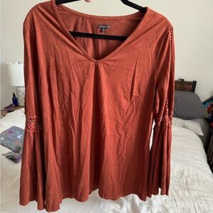 HANNAH Women’s Sz LG Suede like top